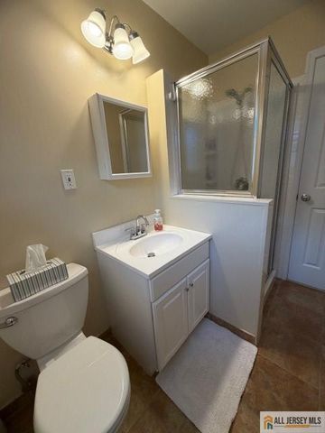 760 Magnolia Road, North Brunswick, NJ 08902