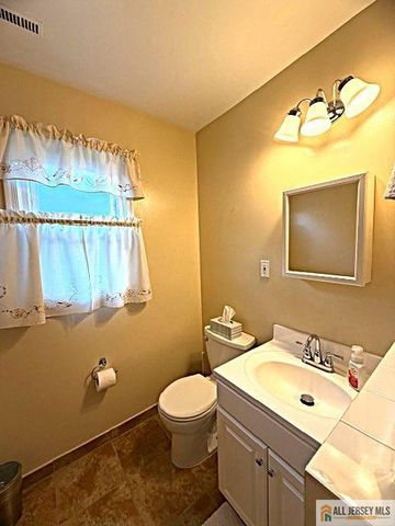 760 Magnolia Road, North Brunswick, NJ 08902
