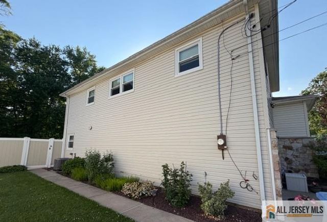 760 Magnolia Road, North Brunswick, NJ 08902