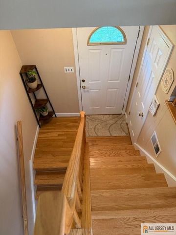 760 Magnolia Road, North Brunswick, NJ 08902