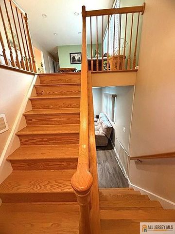760 Magnolia Road, North Brunswick, NJ 08902