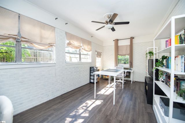 2 Selwyn Drive, Greenville, SC 29615