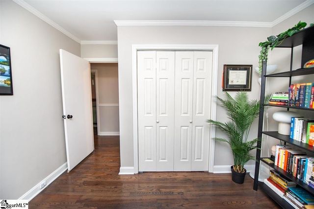 2 Selwyn Drive, Greenville, SC 29615