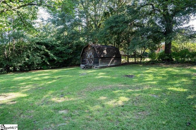 2 Selwyn Drive, Greenville, SC 29615