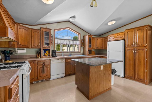 641 240th Street, Osceola, WI 54020