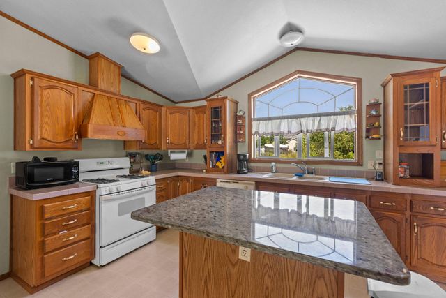 641 240th Street, Osceola, WI 54020