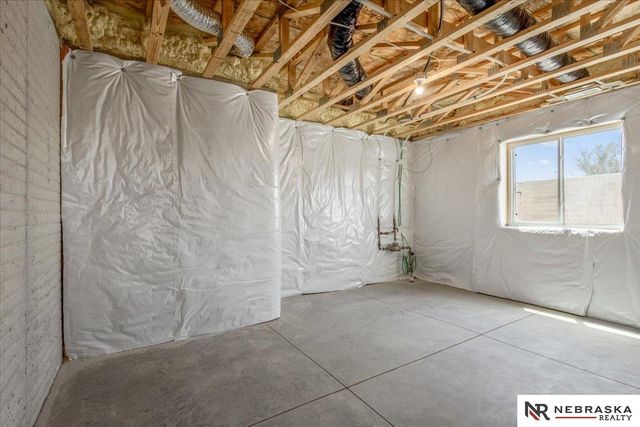 10516 S 117th Street, Papillion, NE 68046