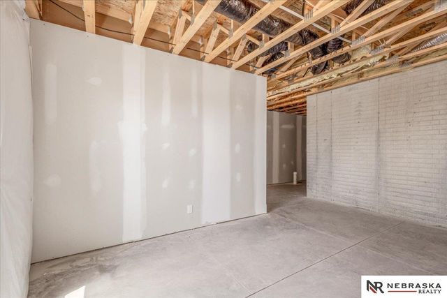 10516 S 117th Street, Papillion, NE 68046