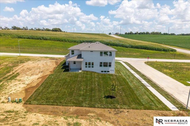 10516 S 117th Street, Papillion, NE 68046