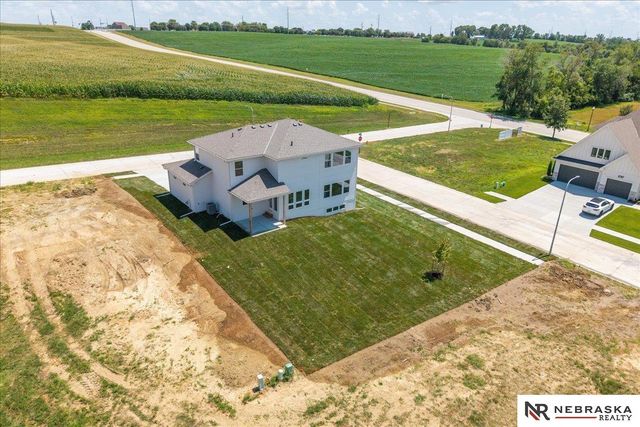 10516 S 117th Street, Papillion, NE 68046