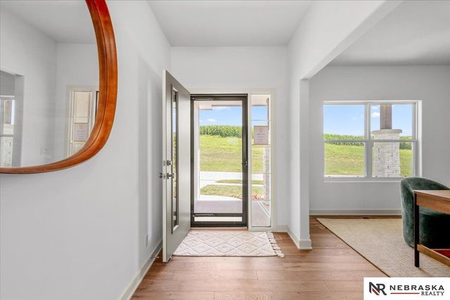10516 S 117th Street, Papillion, NE 68046