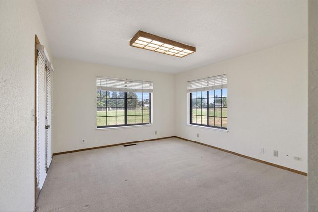 12212 Tavernor Trail Ln, Wilton, CA 95693