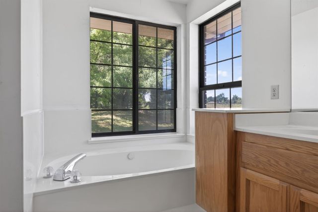 12212 Tavernor Trail Ln, Wilton, CA 95693