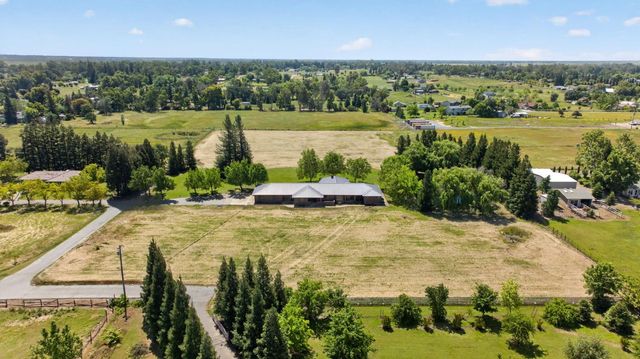 12212 Tavernor Trail Ln, Wilton, CA 95693