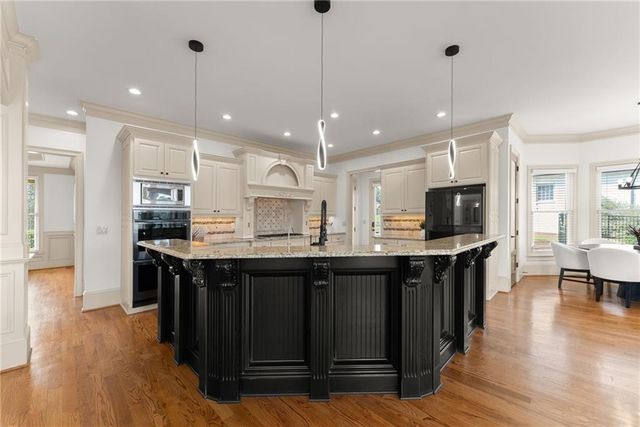 4645 Manor Drive, Gainesville, GA 30506