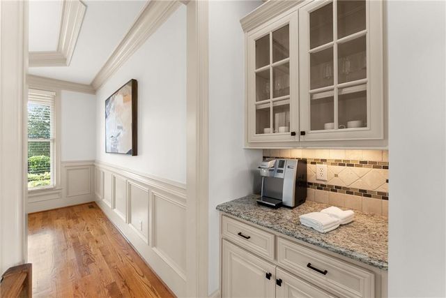 4645 Manor Drive, Gainesville, GA 30506
