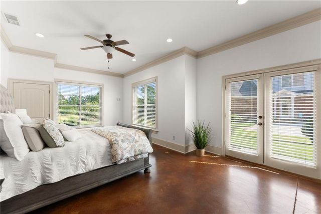 4645 Manor Drive, Gainesville, GA 30506