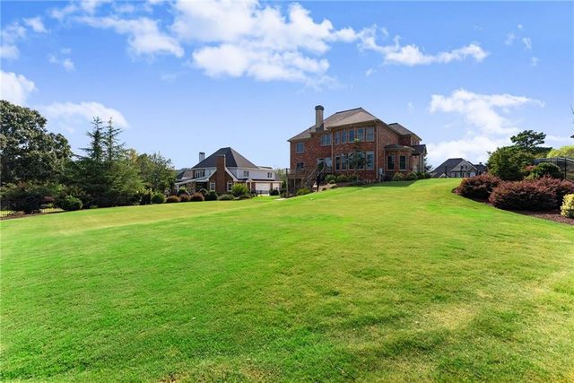 4645 Manor Drive, Gainesville, GA 30506