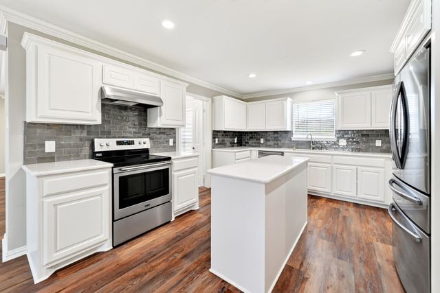118 Haley Drive, Fate, TX 75189