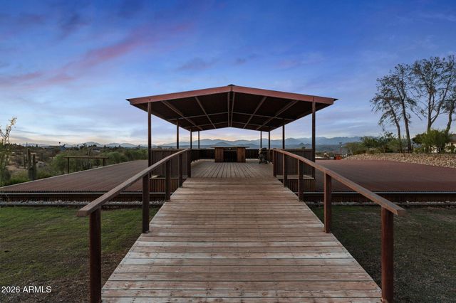 1025 Los Altos Drive, Wickenburg, AZ 85390