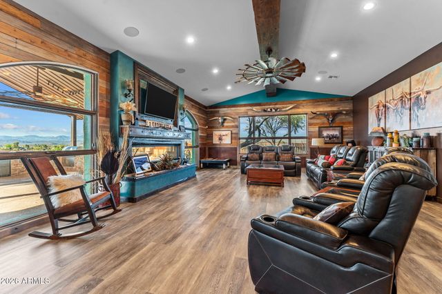 1025 Los Altos Drive, Wickenburg, AZ 85390