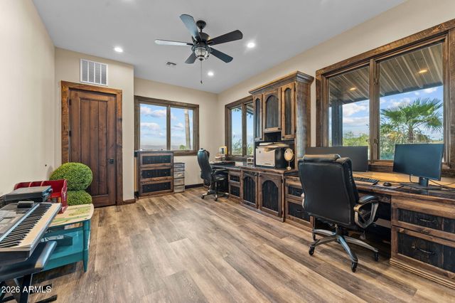1025 Los Altos Drive, Wickenburg, AZ 85390