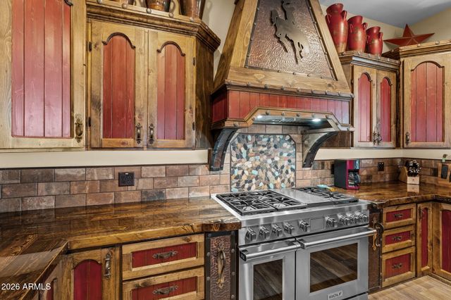 1025 Los Altos Drive, Wickenburg, AZ 85390