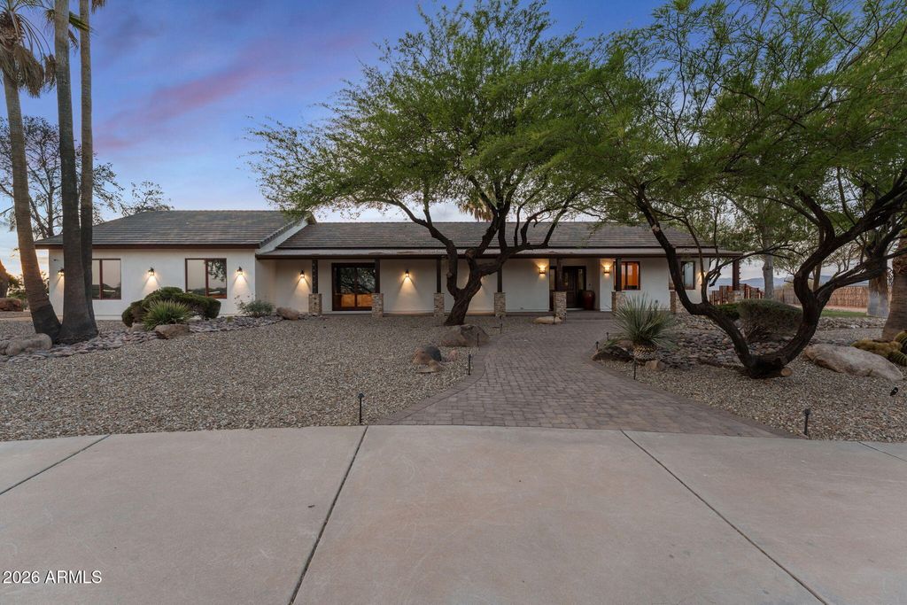 1025 Los Altos Drive, Wickenburg, AZ 85390 — photo 3