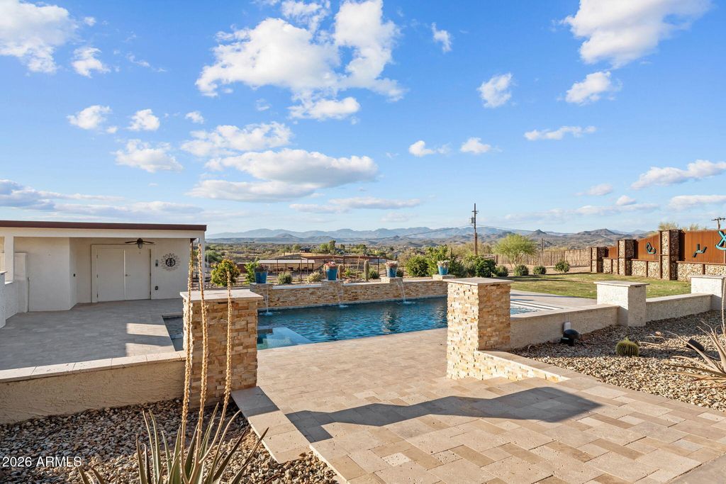 1025 Los Altos Drive, Wickenburg, AZ 85390 — photo 5