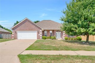 3902 SW Blackberry Street, Bentonville, AR 72713