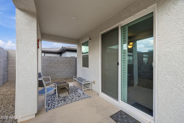 17434 W DALEY Lane, Surprise, AZ 85387