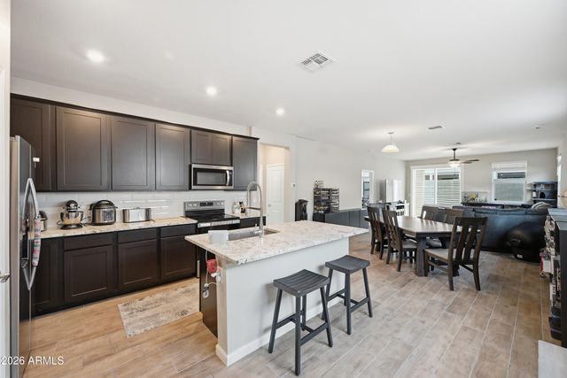 17434 W DALEY Lane, Surprise, AZ 85387