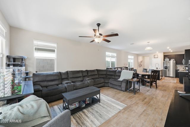 17434 W DALEY Lane, Surprise, AZ 85387
