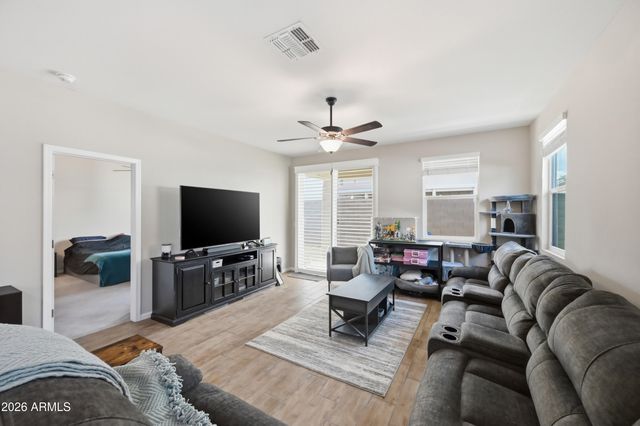 17434 W DALEY Lane, Surprise, AZ 85387