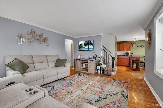 371 Potters Road, West Seneca, NY 14220