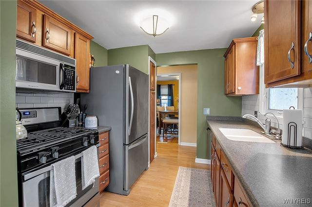 371 Potters Road, West Seneca, NY 14220