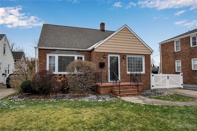 371 Potters Road, West Seneca, NY 14220