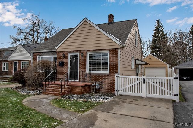 371 Potters Road, West Seneca, NY 14220