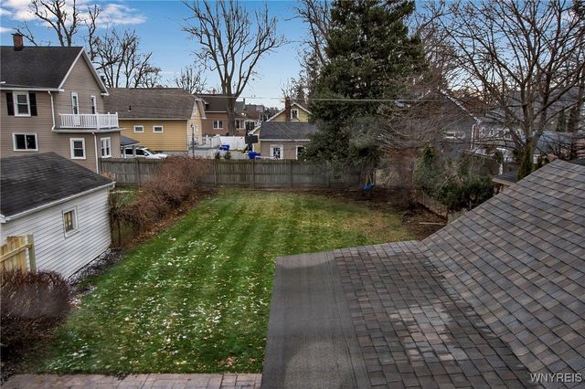 371 Potters Road, West Seneca, NY 14220