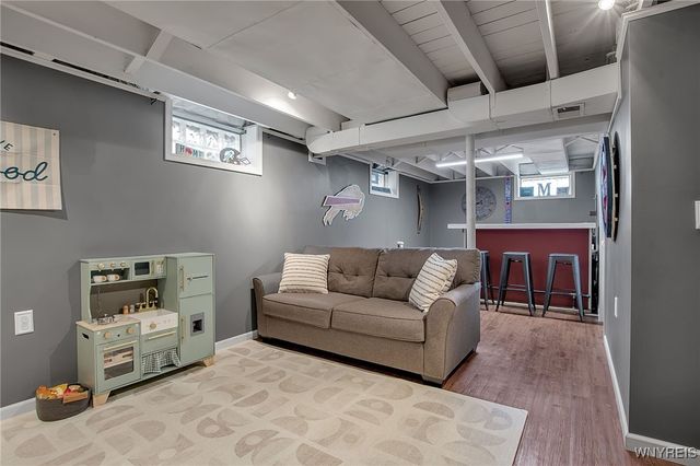 371 Potters Road, West Seneca, NY 14220