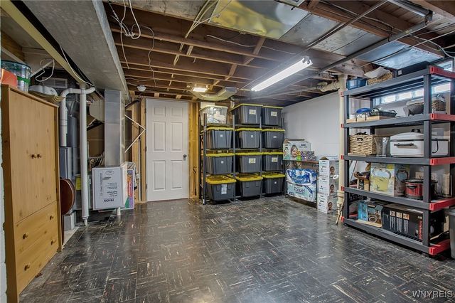 371 Potters Road, West Seneca, NY 14220