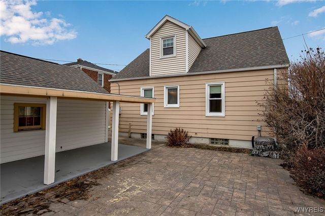 371 Potters Road, West Seneca, NY 14220