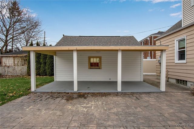 371 Potters Road, West Seneca, NY 14220