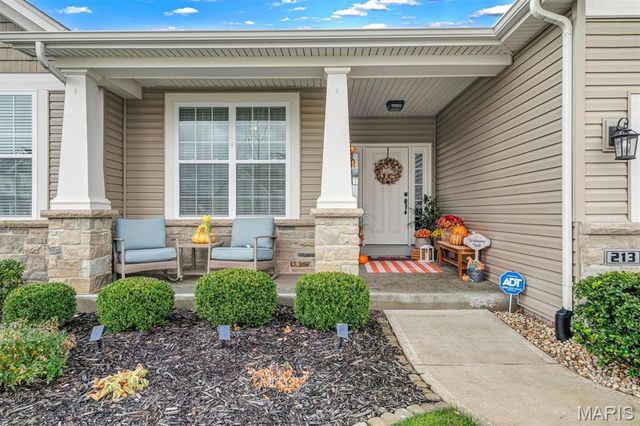 213 Wyndemere Lane, Lake St Louis, MO 63367