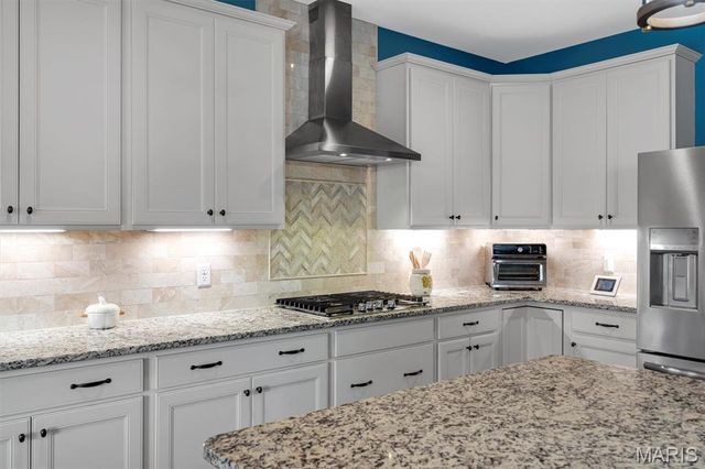 213 Wyndemere Lane, Lake St Louis, MO 63367