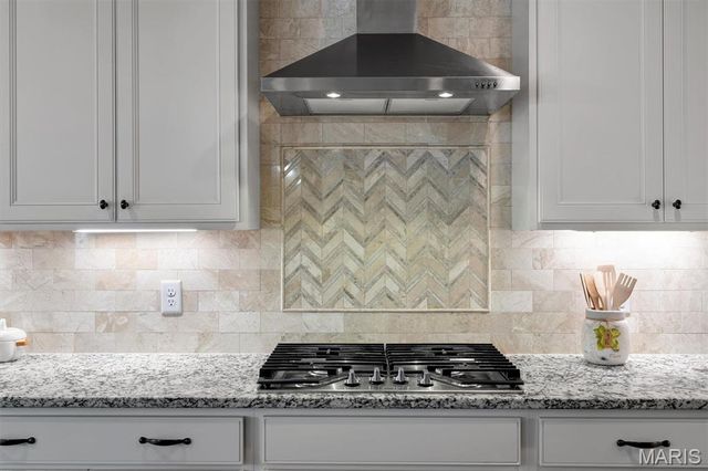 213 Wyndemere Lane, Lake St Louis, MO 63367