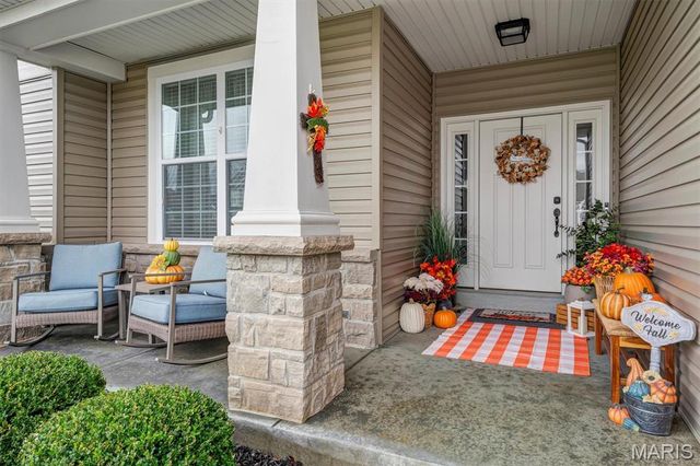 213 Wyndemere Lane, Lake St Louis, MO 63367