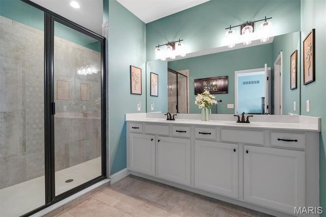 213 Wyndemere Lane, Lake St Louis, MO 63367