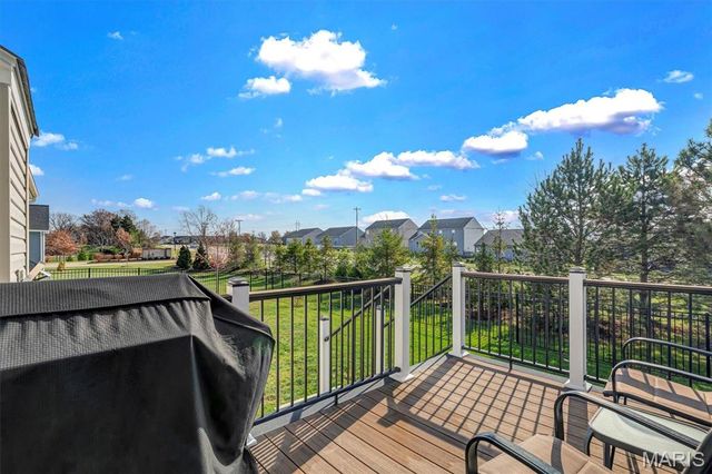 213 Wyndemere Lane, Lake St Louis, MO 63367