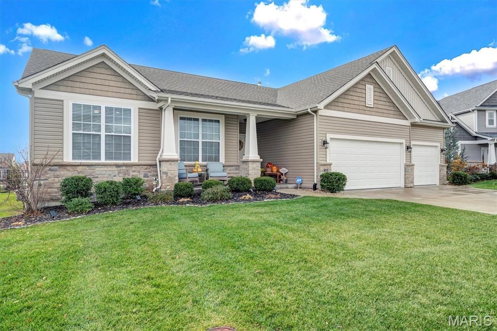 213 Wyndemere Lane, Lake St Louis, MO 63367